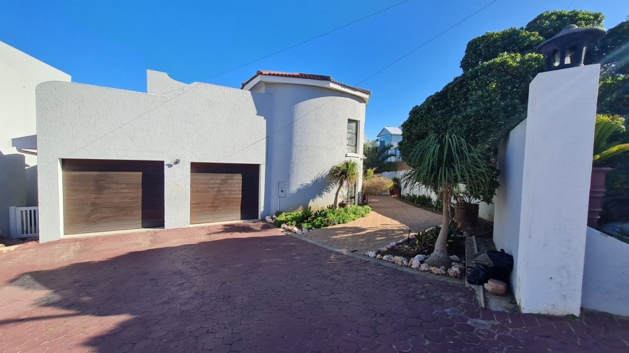3 Bedroom Property for Sale in Dana Bay Western Cape